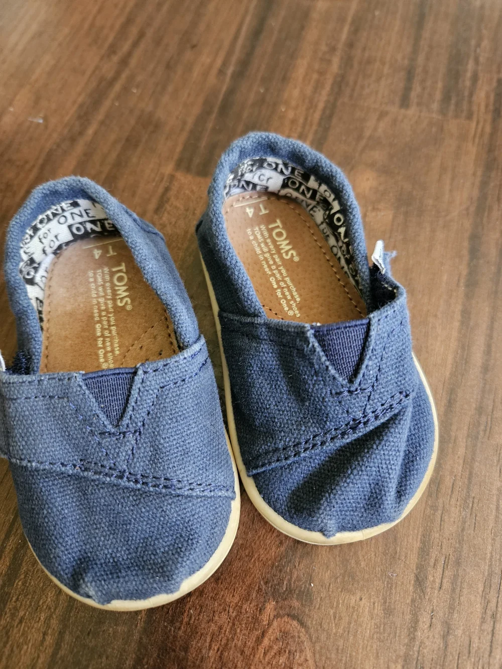 Toms classic slip